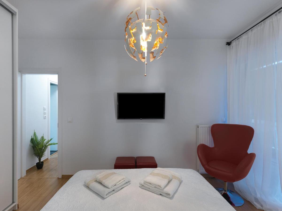 Elegant Apartment In Glyfada Atene Esterno foto