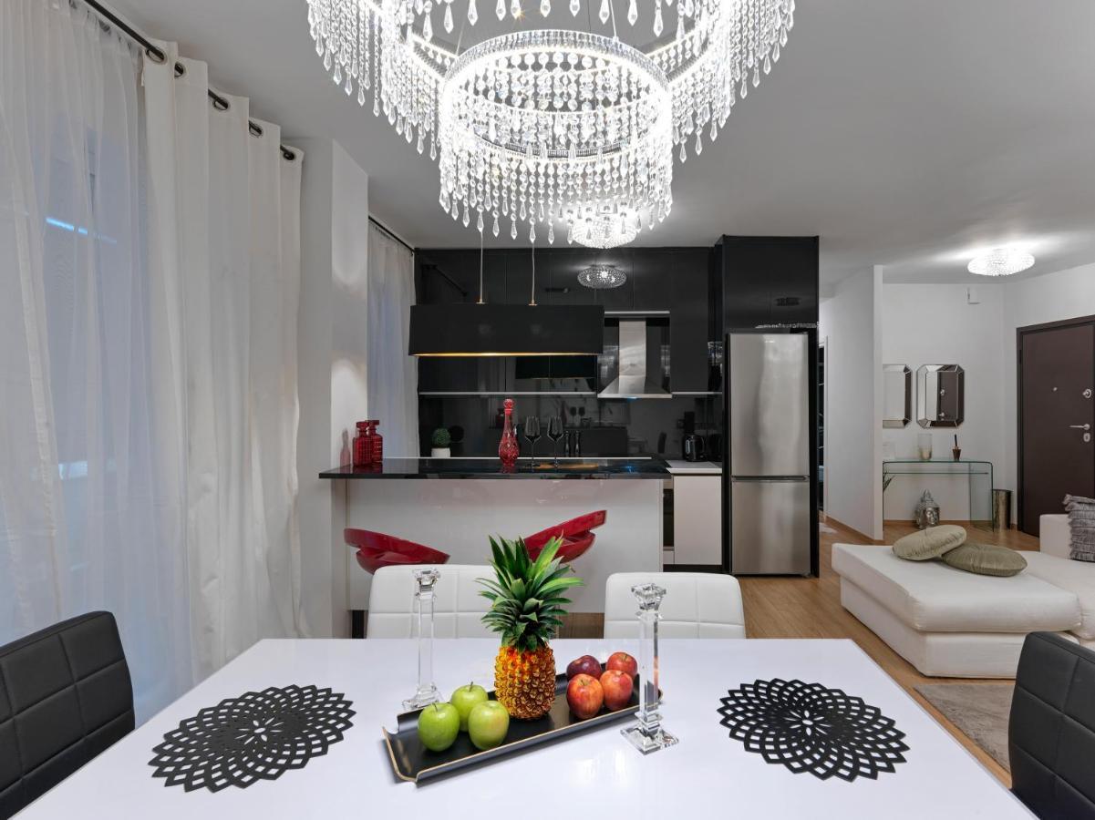 Elegant Apartment In Glyfada Atene Esterno foto