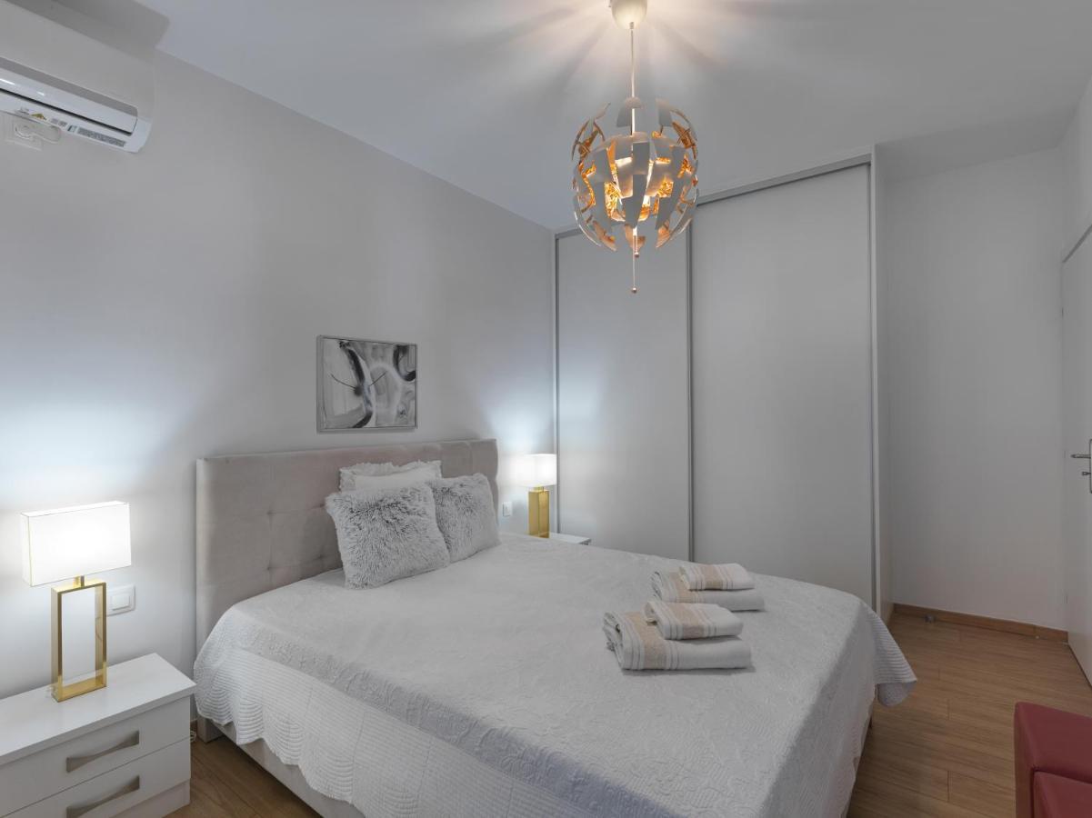 Elegant Apartment In Glyfada Atene Esterno foto