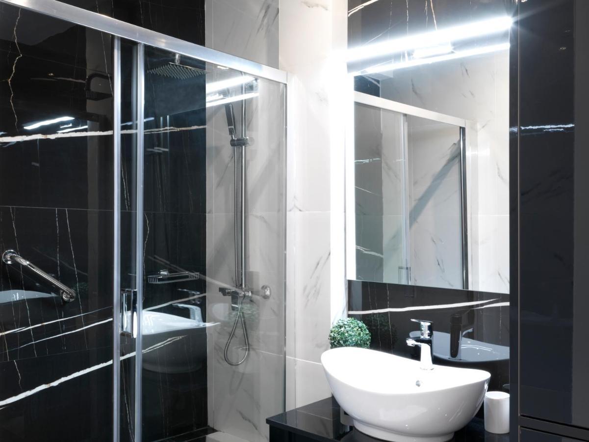 Elegant Apartment In Glyfada Atene Esterno foto