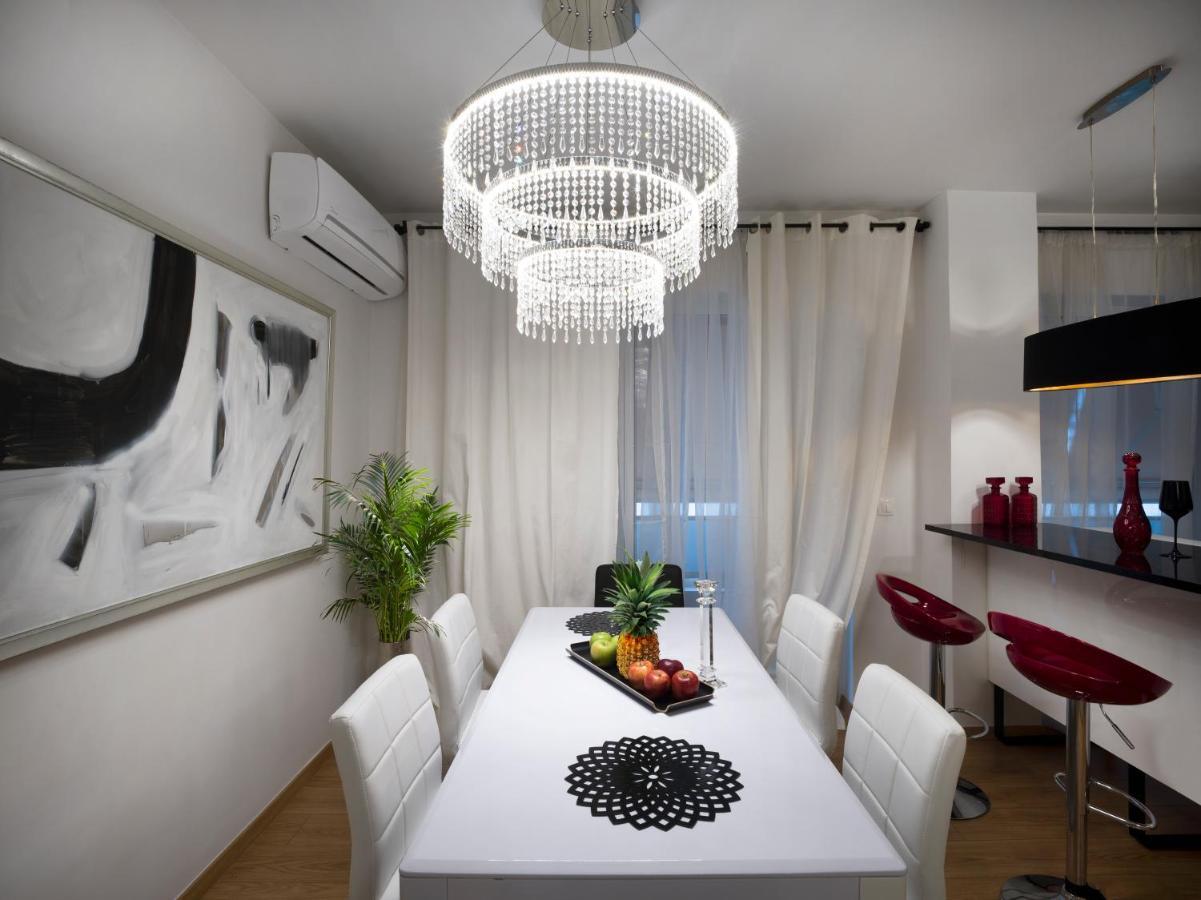 Elegant Apartment In Glyfada Atene Esterno foto